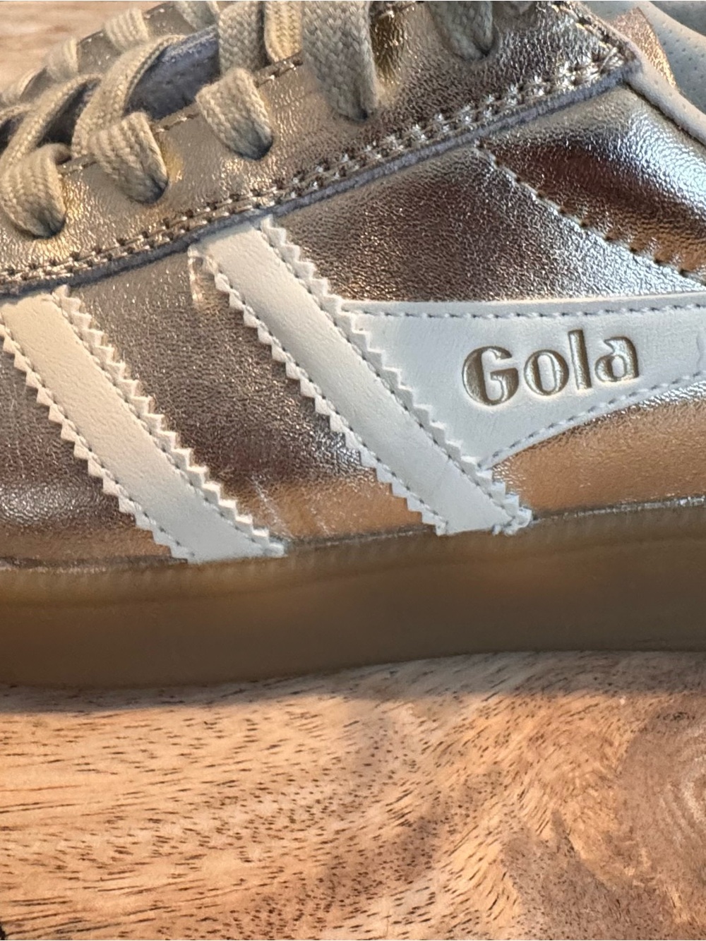 Gola Classics Viper Metallic Sneakers - Gold / Off-White - US Women's 6.5 - Picture 9 of 11